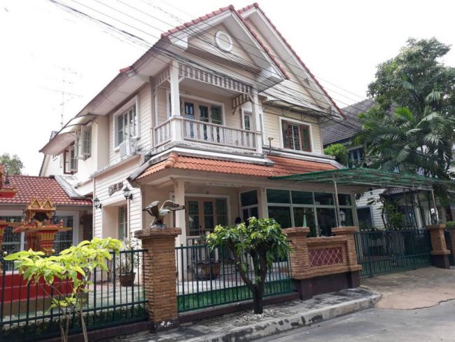 วรารมย์ เพชรเกษม 81 [Wararom Phetkasem 81]