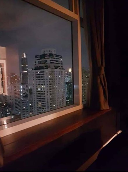 เซอร์เคิล 1 เพชรบุรี 36 [Circle 1 Petchaburi 36]