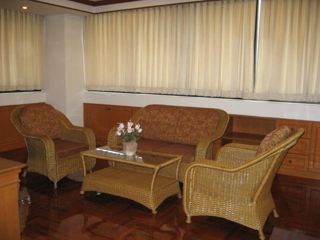 ร่วมสุข คอนโด [Ruamsuk Condo]