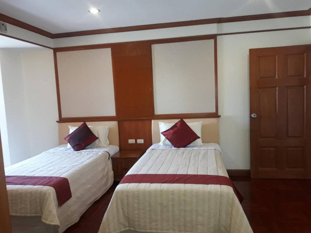 ร่วมสุข คอนโด [Ruamsuk Condo]