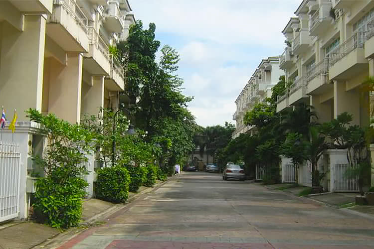 ซิตี้ พลัส สุขุมวิท 50 [City Plus Sukhumvit 50]