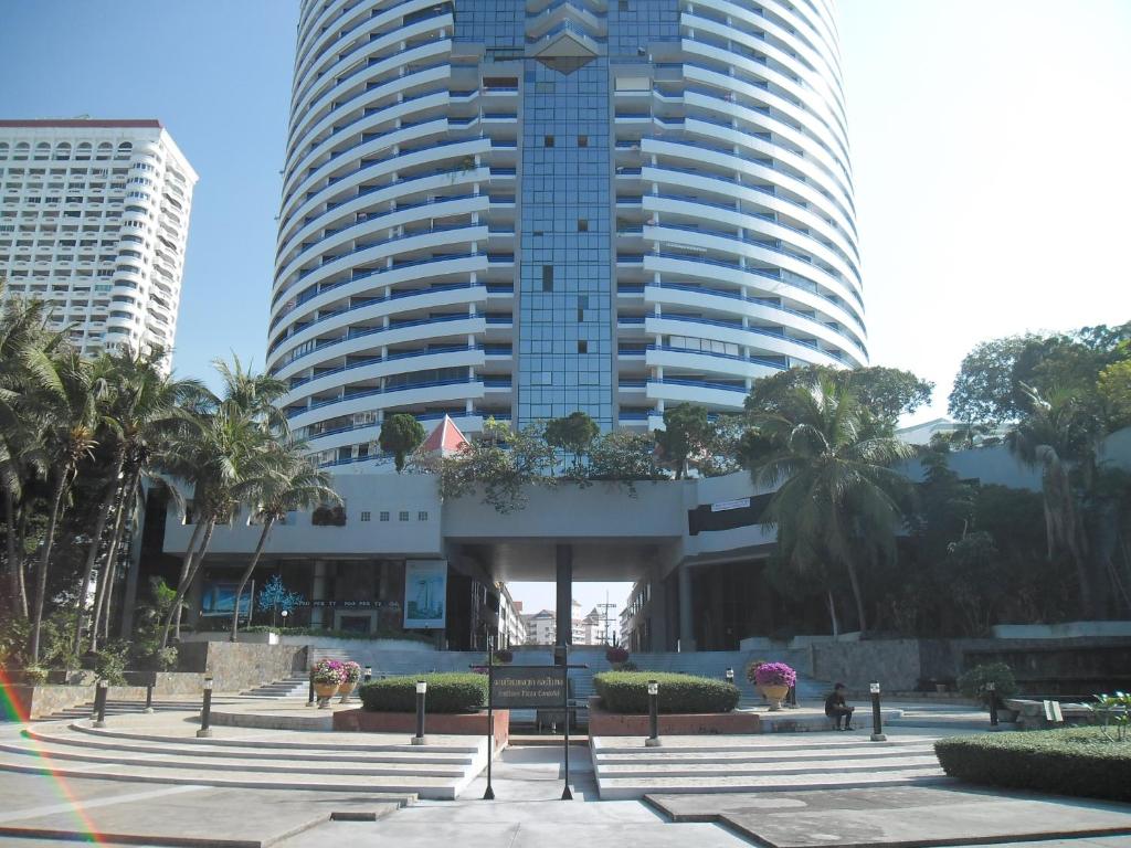 จอมเทียน พลาซ่า คอนโดเทล [Jomtien Plaza Condotel]
