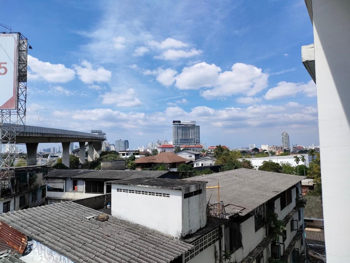 ออกัสท์ คอนโด เจริญกรุง 80 [August Condo Charoenkrung 80]