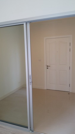แมเนอร์ สนามบินน้ำ [Manor Sanambinnam]