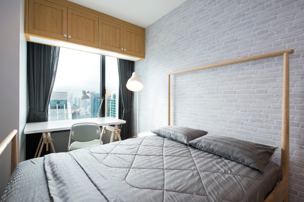 เอดจ์ สุขุมวิท 23 [Edge Sukhumvit 23]