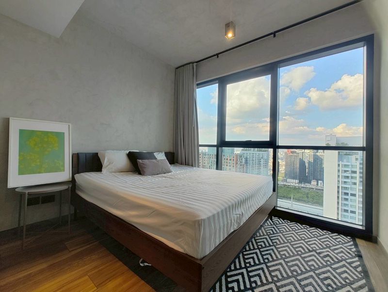 เดอะ ลอฟท์ อโศก [The Lofts Asoke]