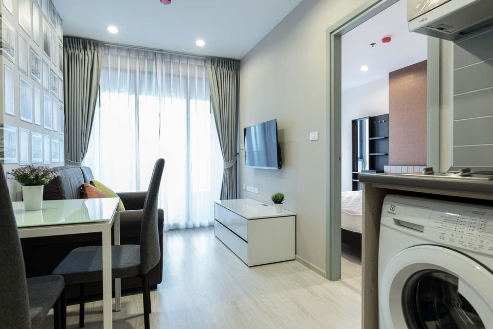 ไอดีโอ โมบิ วงศ์สว่าง อินเตอร์เชนจ์ [Ideo Mobi Wongsawang Interchange]
