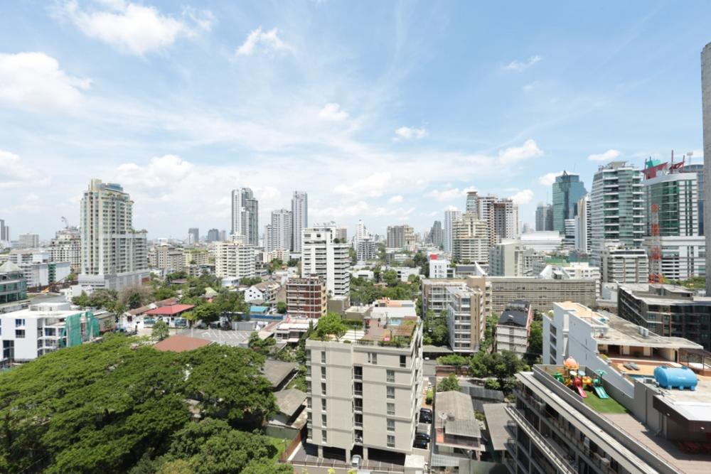 เอดจ์ สุขุมวิท 23 [Edge Sukhumvit 23]