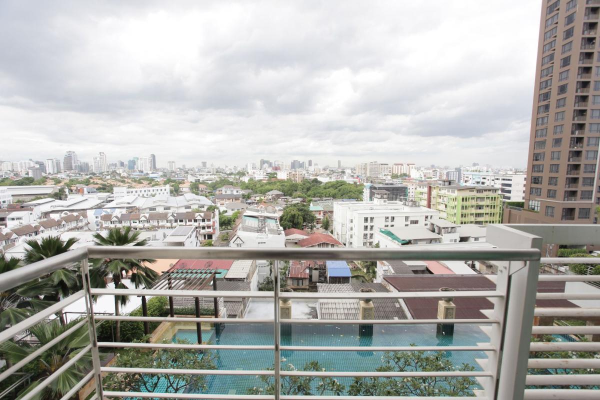 เลอ ลักซ์ คอนโดมิเนียม [LE LUK CONDOMINIUM]