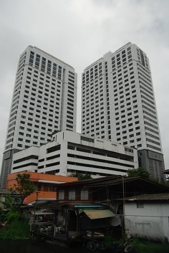 Regent Srinakarin Tower