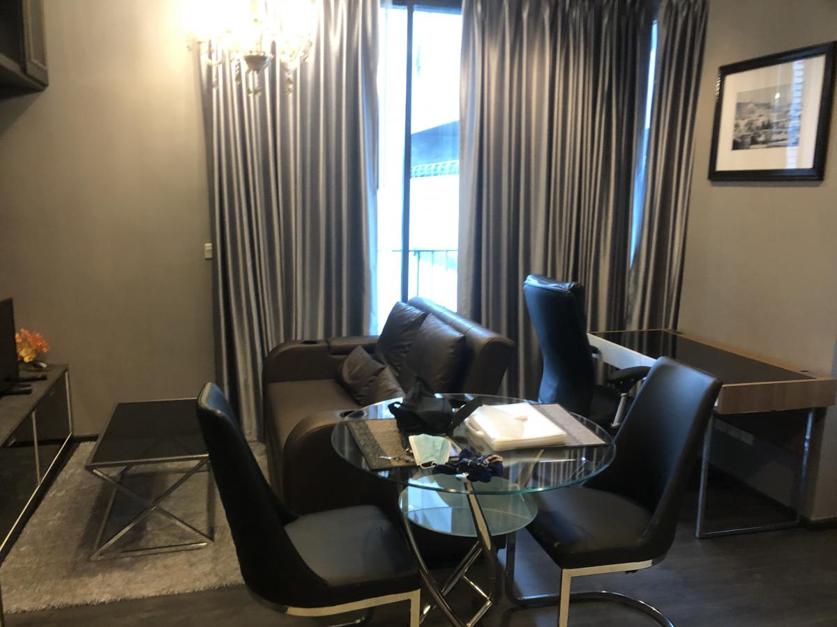 เอดจ์ สุขุมวิท 23 [Edge Sukhumvit 23]