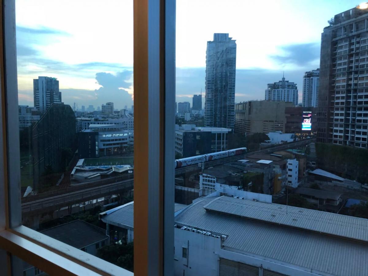 ไลฟ์ แอท สุขุมวิท 65 [Life @ Sukhumvit 65]