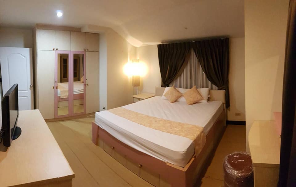 ประเสริฐสุข เพลส [Prasertsuk Place]