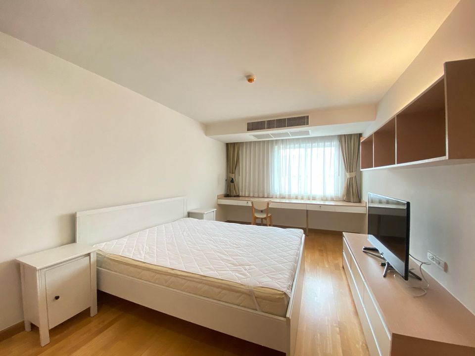 เรสซิเดนซ์ 52 [Residence 52]