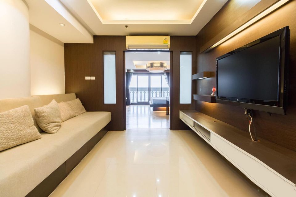สเตท ทาวเวอร์ [State Tower]
