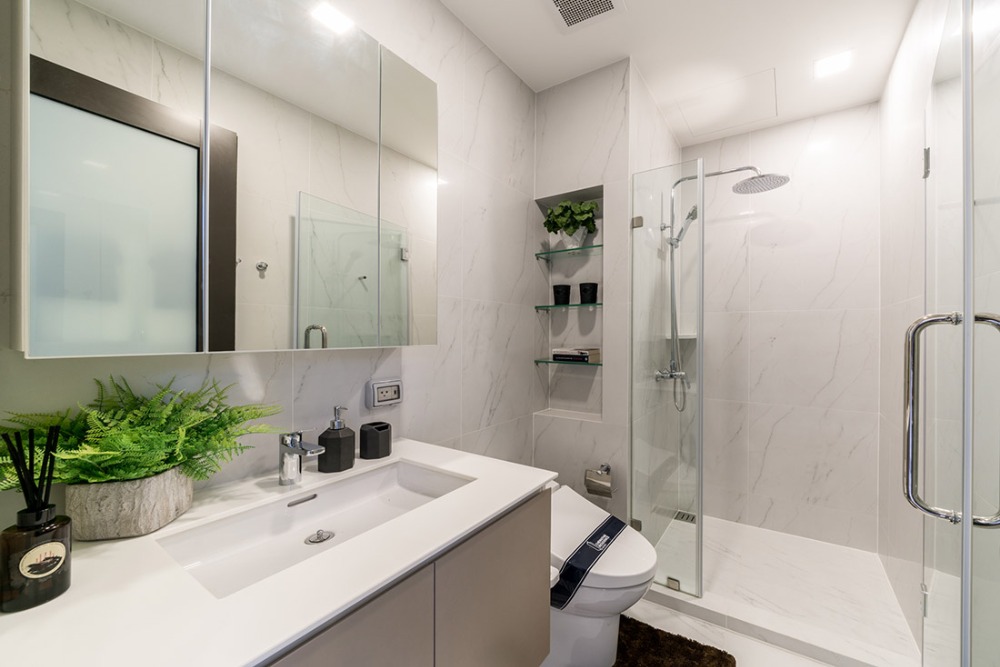 ชีวาทัย เรสซิเดนซ์ อโศก [Chewathai Residence Asoke]