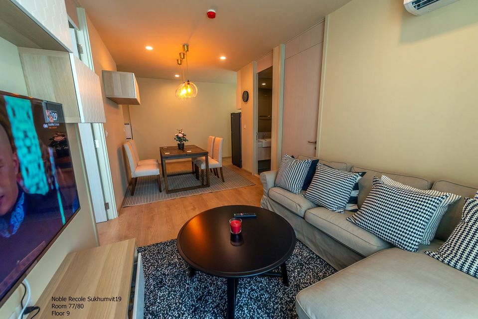โนเบิล รีโคล สุขุมวิท 19 [Noble Recole Sukhumvit 19]