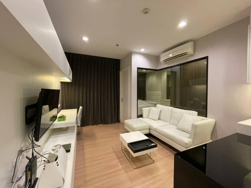 Urbano Absolute Sathon-Taksin