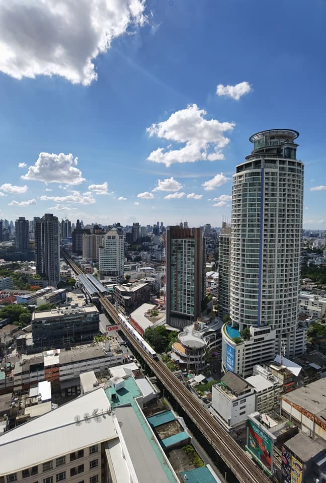 วายน์ สุขุมวิท [Wyne Sukhumvit]