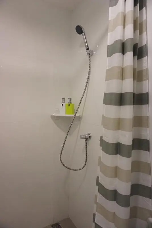 อะพูล คอนโด บางนา [A Pool Condo Bangna]