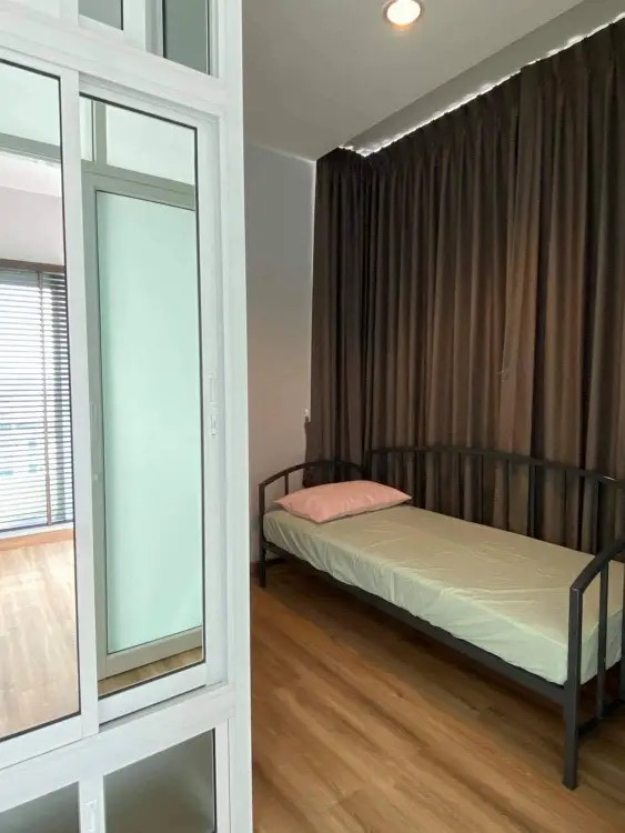 เดอะ โฟร์วิงส์ เรสซิเดนซ์ [The Four Wings Residence]