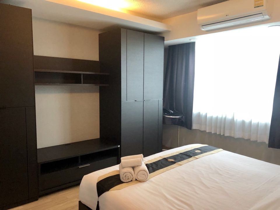 เดอะ วอเตอร์ฟอร์ด สุขุมวิท 50 [The Waterford Sukhumvit 50]