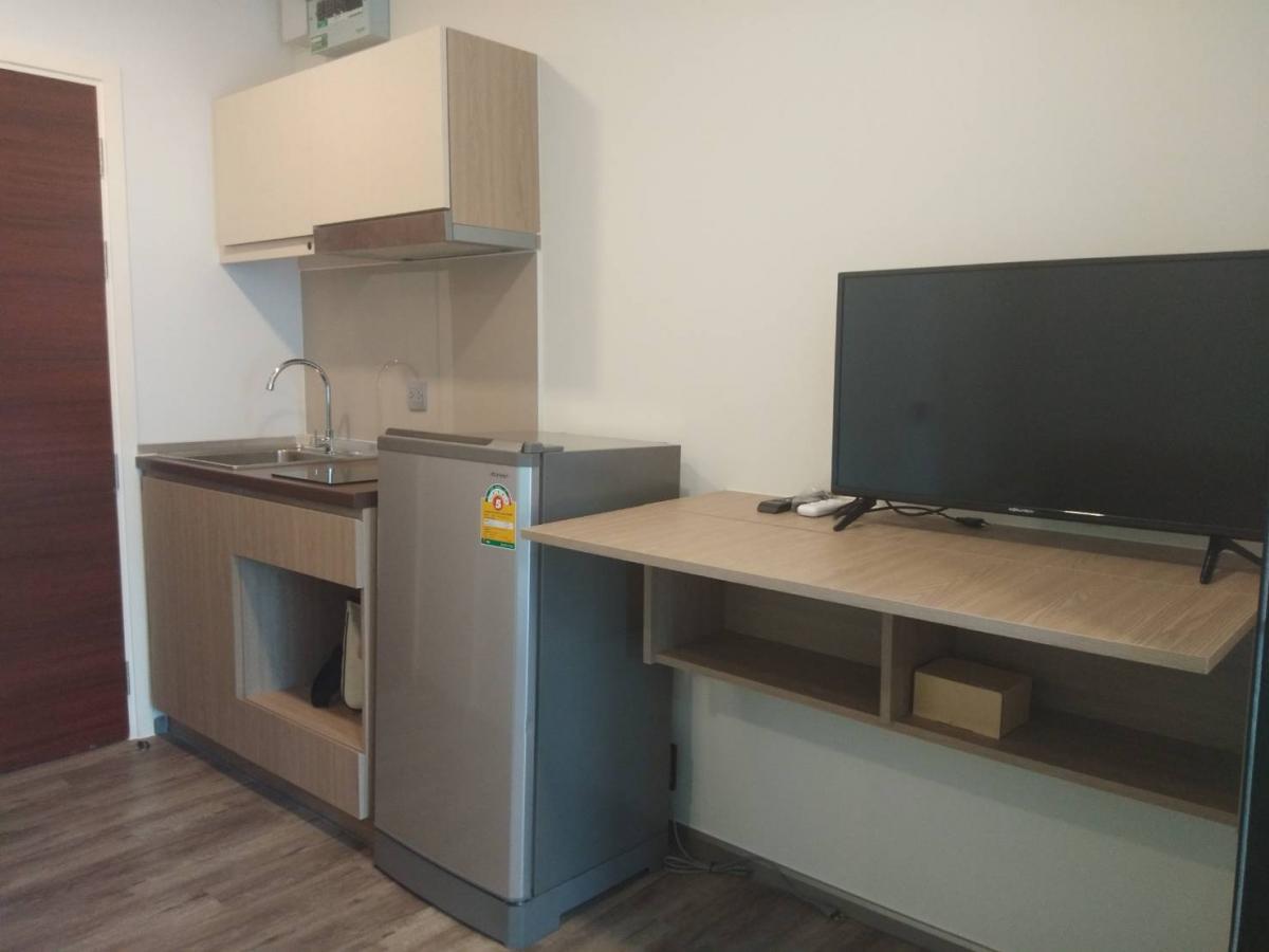 Brown Condo phaholyothin 67