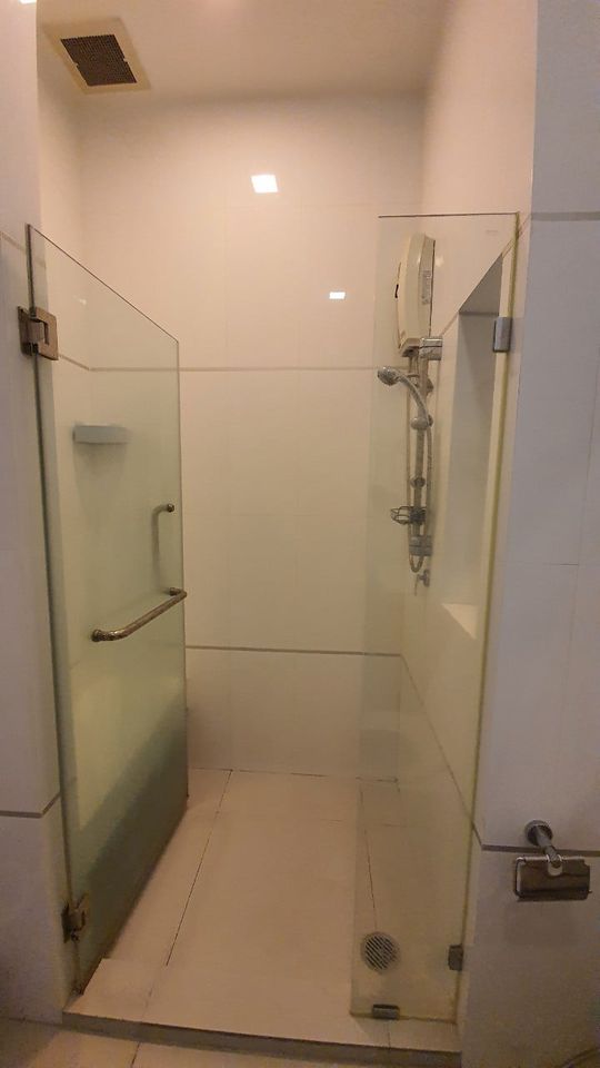 ทรู ทองหล่อ [Thru Thonglor]
