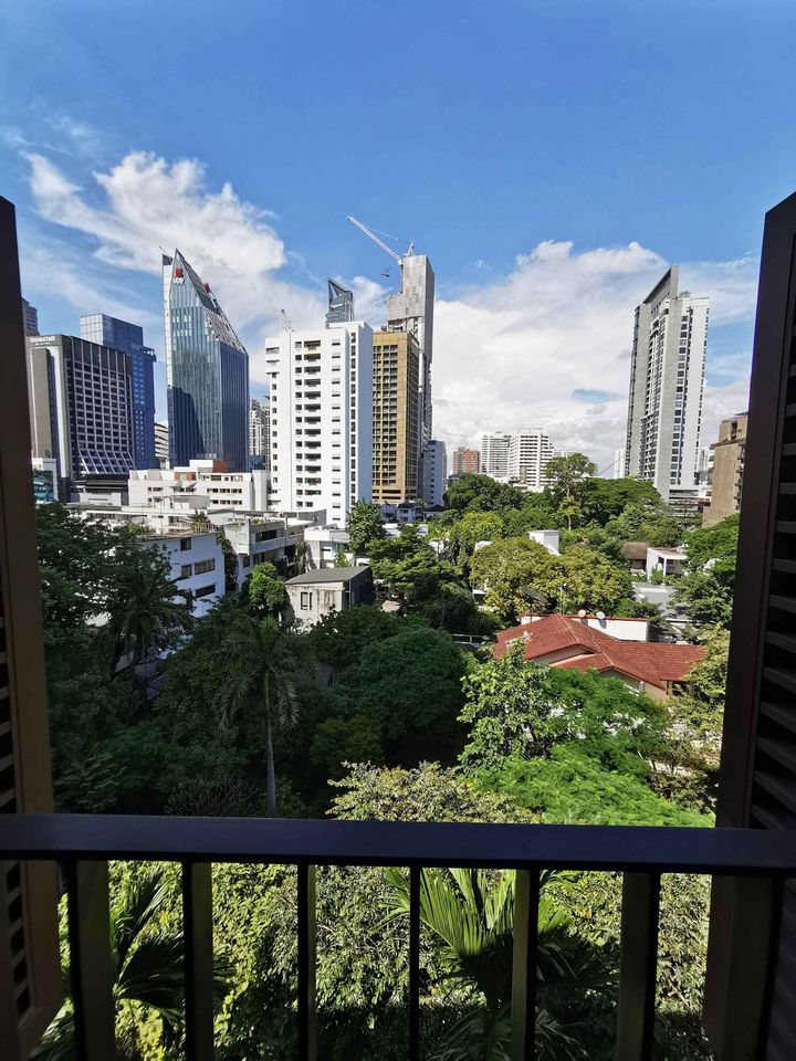 คอนโดเลต ดเวล สุขุมวิท 26 [Condolette Dwell Sukhumvit 26]