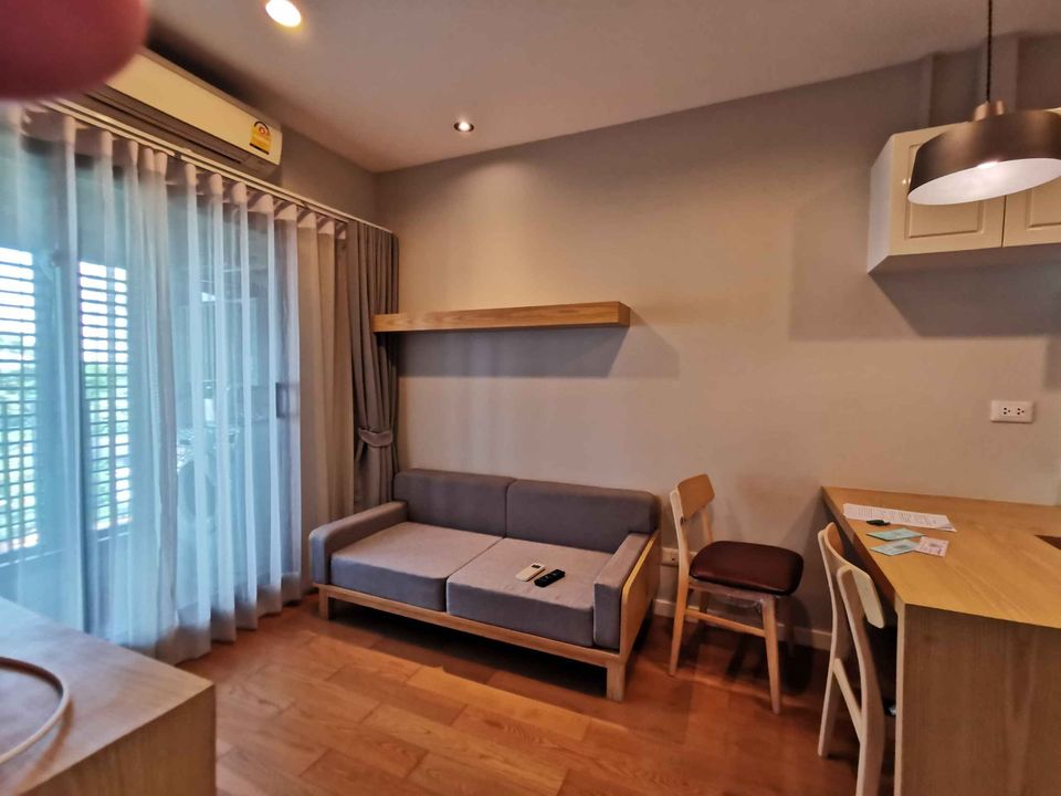 คอนโดเลต ดเวล สุขุมวิท 26 [Condolette Dwell Sukhumvit 26]