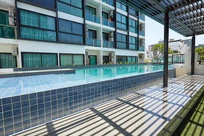 ชาโตว์ อินทาวน์ พหลโยธิน 32 [CHATEAU IN TOWN PHAHOLYOTHIN 32]