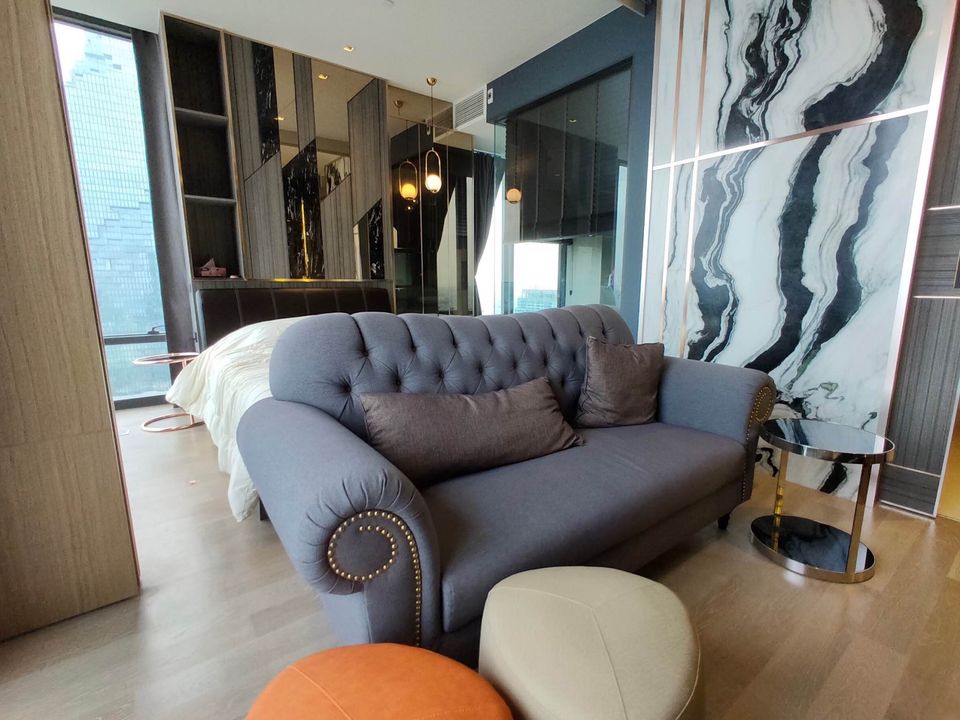แอชตัน สีลม [Ashton Silom]