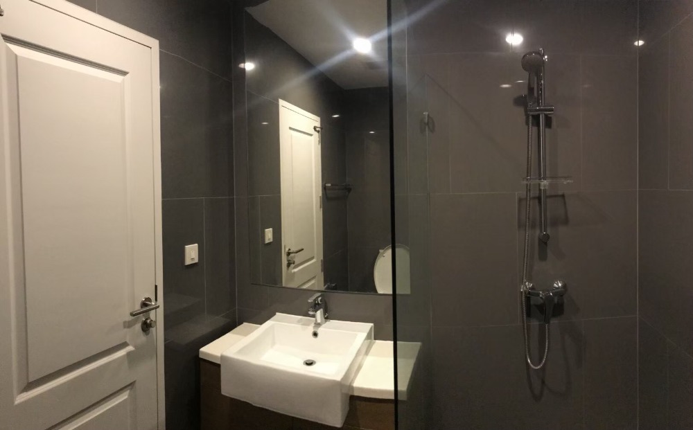 โนเบิล รีโว สีลม [Noble Revo Silom]