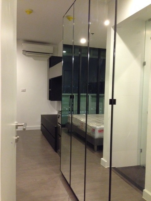 เอ สเปซ ไอดี อโศก-รัชดา [A Space I.D. Asoke-Ratchada]