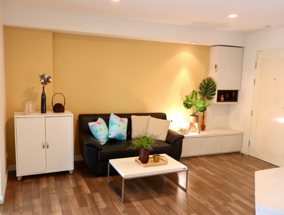 เดอะ รูม สุขุมวิท 79 [The Room Sukhumvit 79]