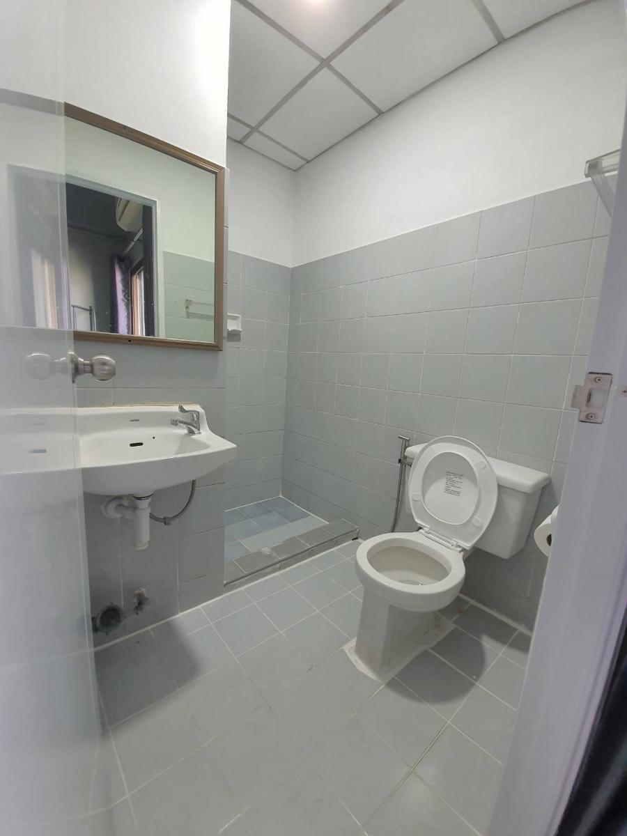 วิว ทาวเวอร์ คอนโดมิเนียม [View Tower Condominium]