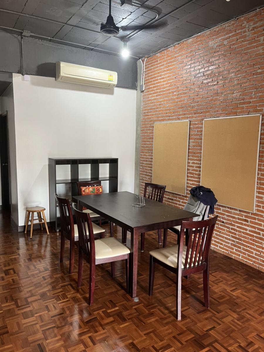 ประสานมิตร คอนโดมิเนียม [Prasanmit Condominium]