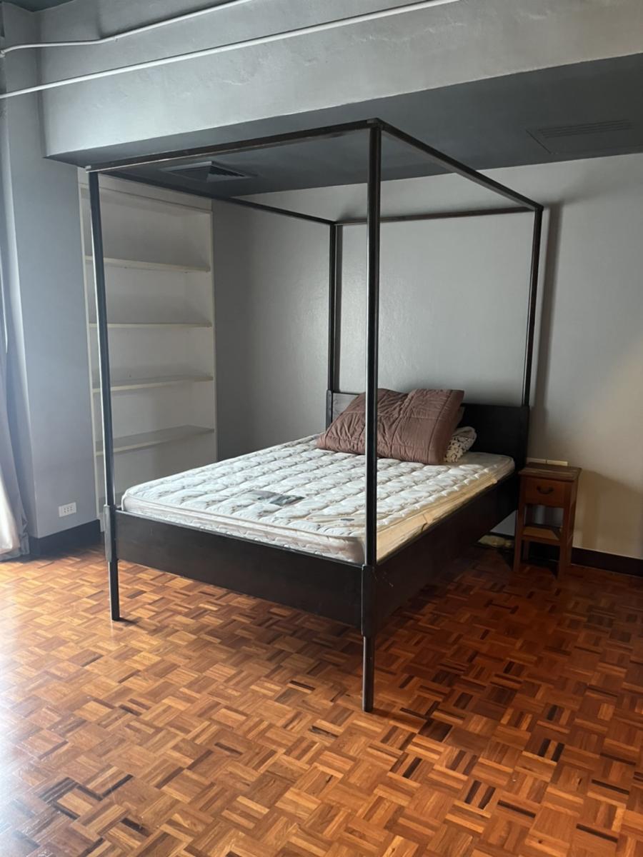 ประสานมิตร คอนโดมิเนียม [Prasanmit Condominium]