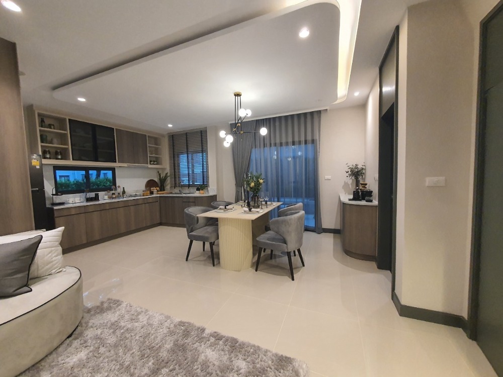พลีโน่ บางนา-อ่อนนุช [Pleno Bangna-On Nut]
