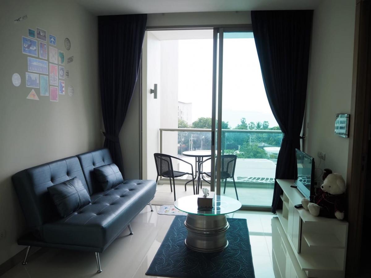 เดอะ ริเวียร่า วงศ์อมาตย์ บีช [The Riviera Wong Amat Beach]