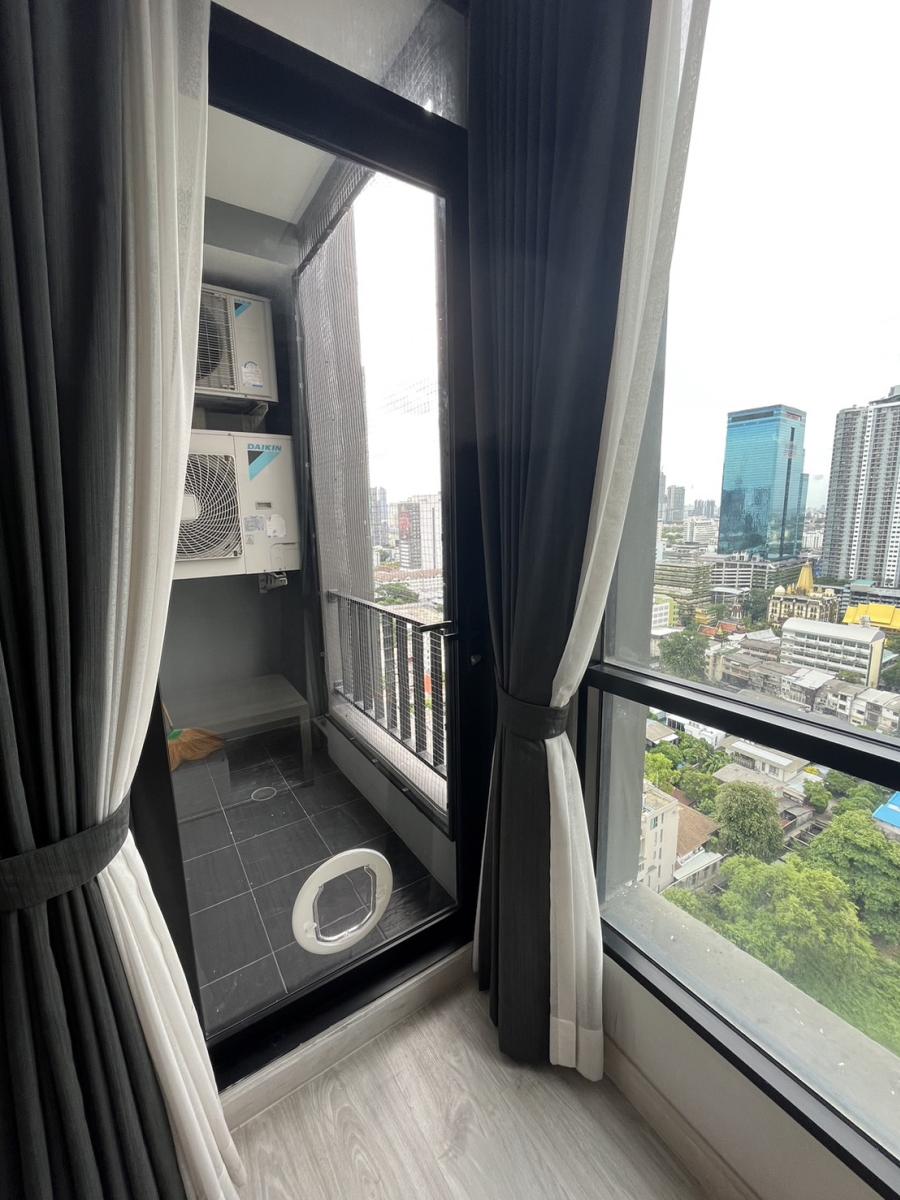 เมอเวนพิค เรสซิเดนซ์ เอกมัย กรุงเทพ [Movenpick Residences Ekkamai Bangkok]