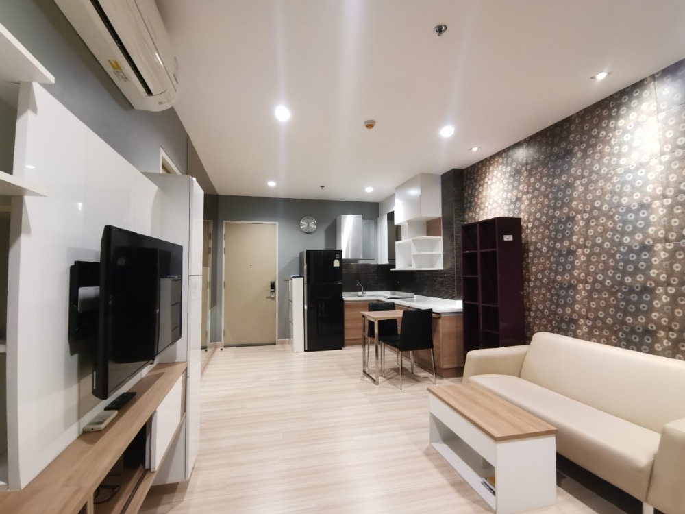 เดอะ โฮเทล เซอร์วิส คอนโด [The Hotel Serviced Condo]