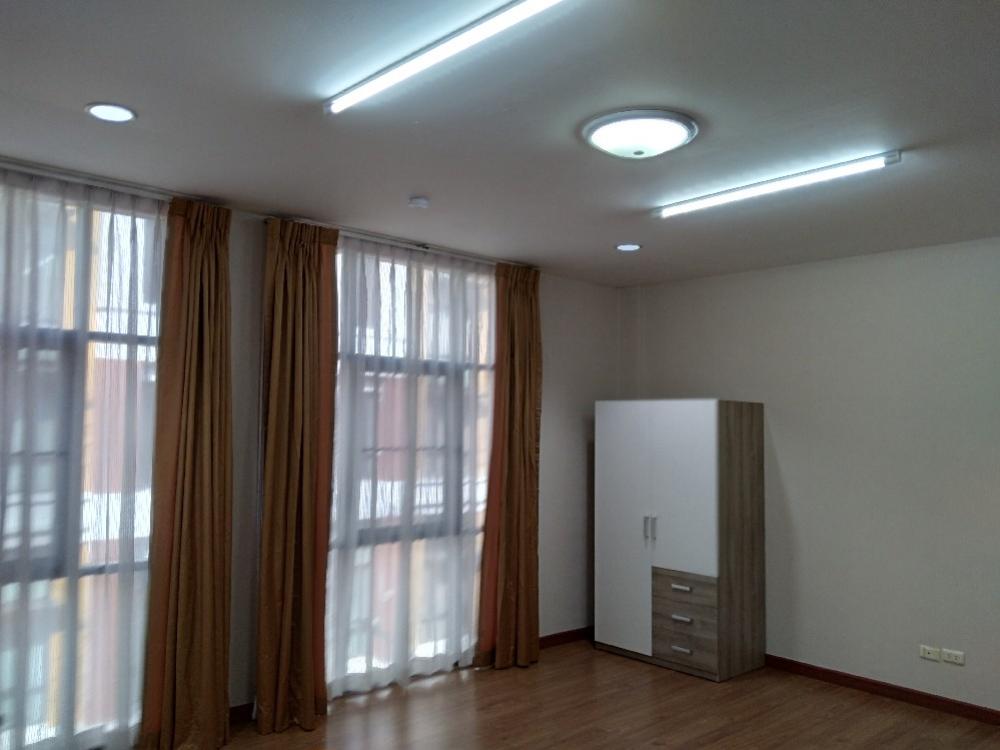 บ้านกลางกรุง ออฟฟิศ พาร์ค บางนา [Baan Klang Krung Office Park Bangna]