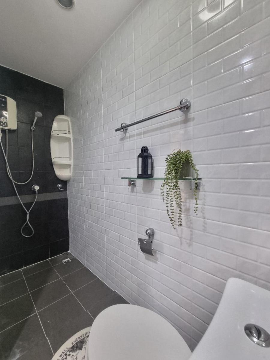 เอ สเปซ สุขุมวิท 77 [A Space Sukhumvit 77]
