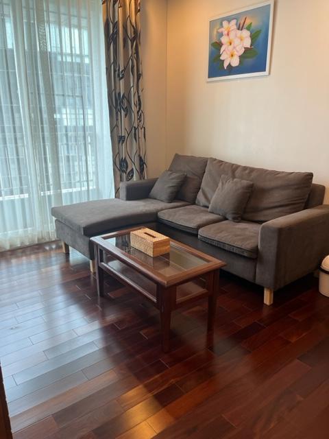 เซอร์เคิล 1 เพชรบุรี 36 [Circle 1 Petchaburi 36]
