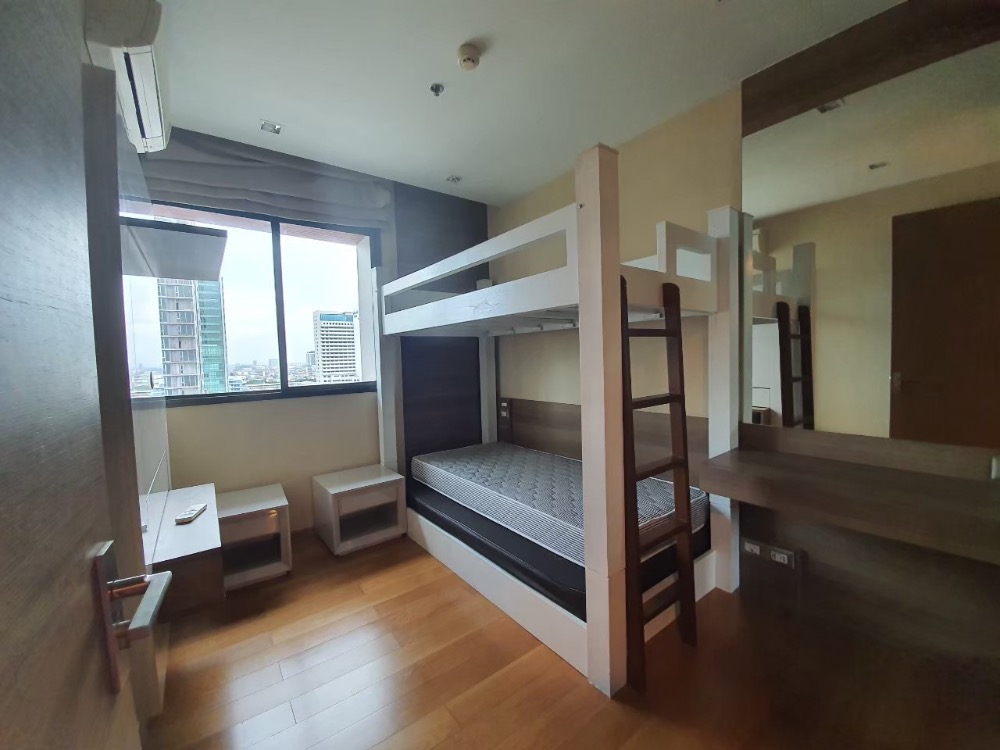 ดิ แอดเดรส สาทร [The Address Sathorn]