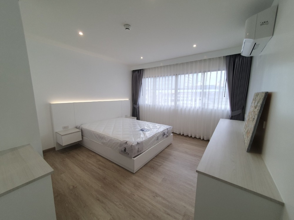 สีลม คอนโดมิเนียม [Silom Condominuim ]