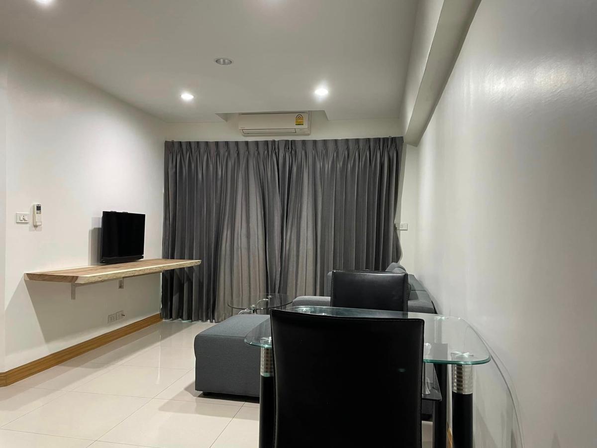ทองหล่อ ทาวเวอร์ [Thonglor Tower]