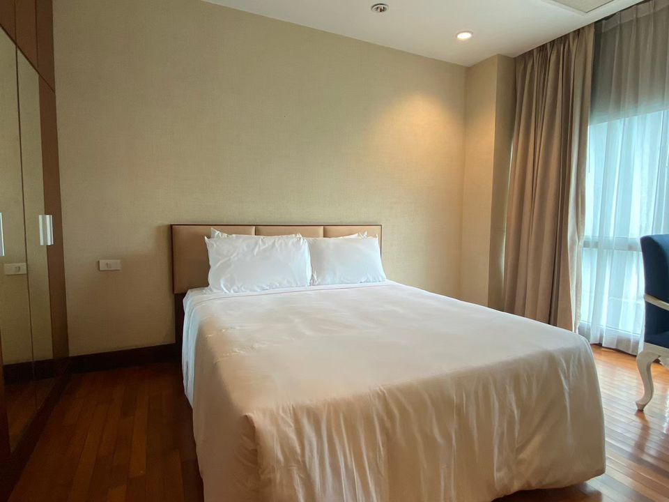 รอยัล เรสสิเดนซ์ พาร์ค [Royal Residence Park]