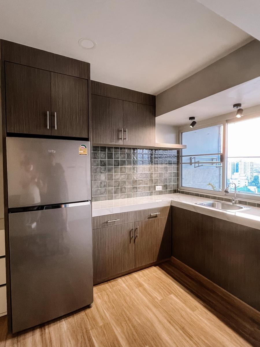 พัทยา แพด คอนโดมิเนียม [Pattaya Pad Condominium]